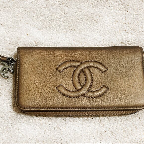 CHANEL Never Used CC Logo Zipper Long Wallet - Picture 2 of 8